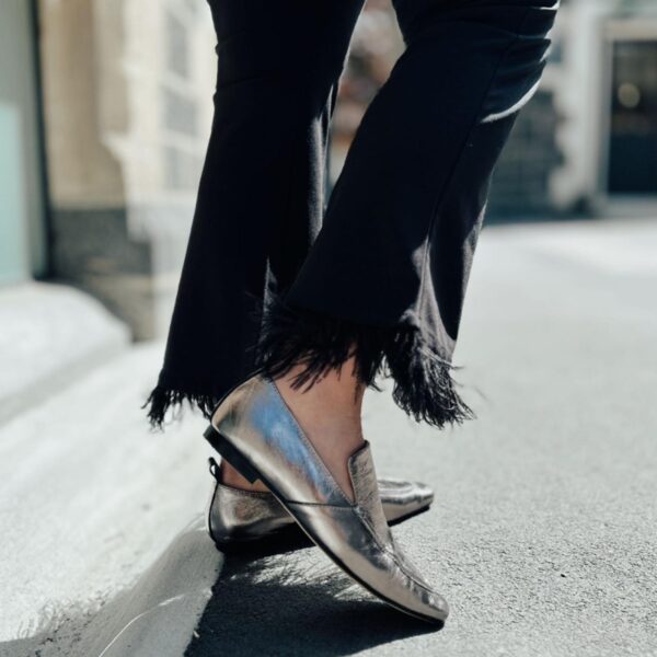 Classic Charmers' Flats - Image 5