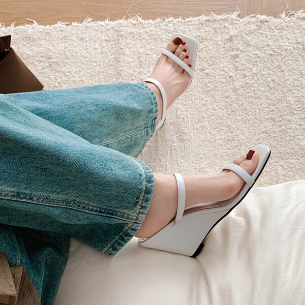 Julia' Sandals - Image 6
