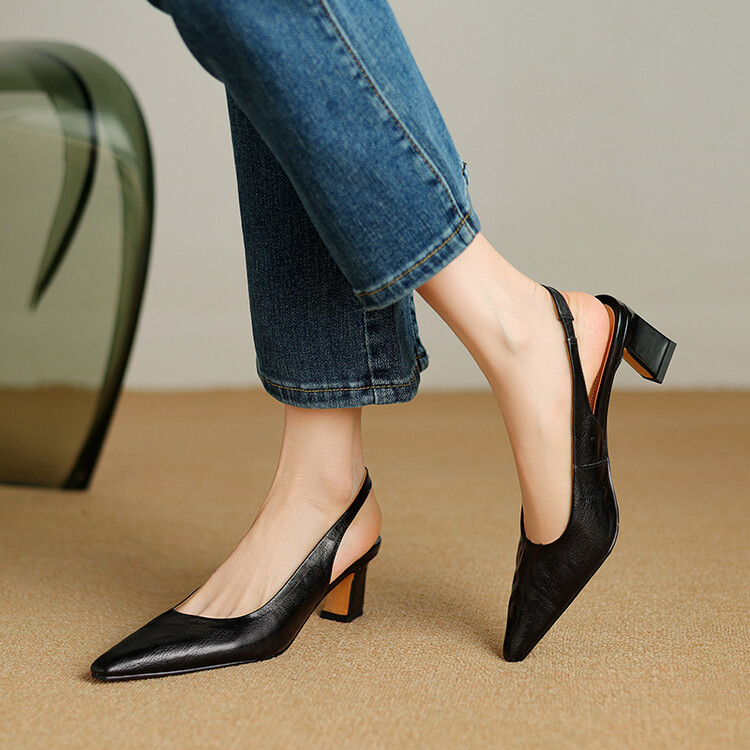 Pointed-toe Stiletto