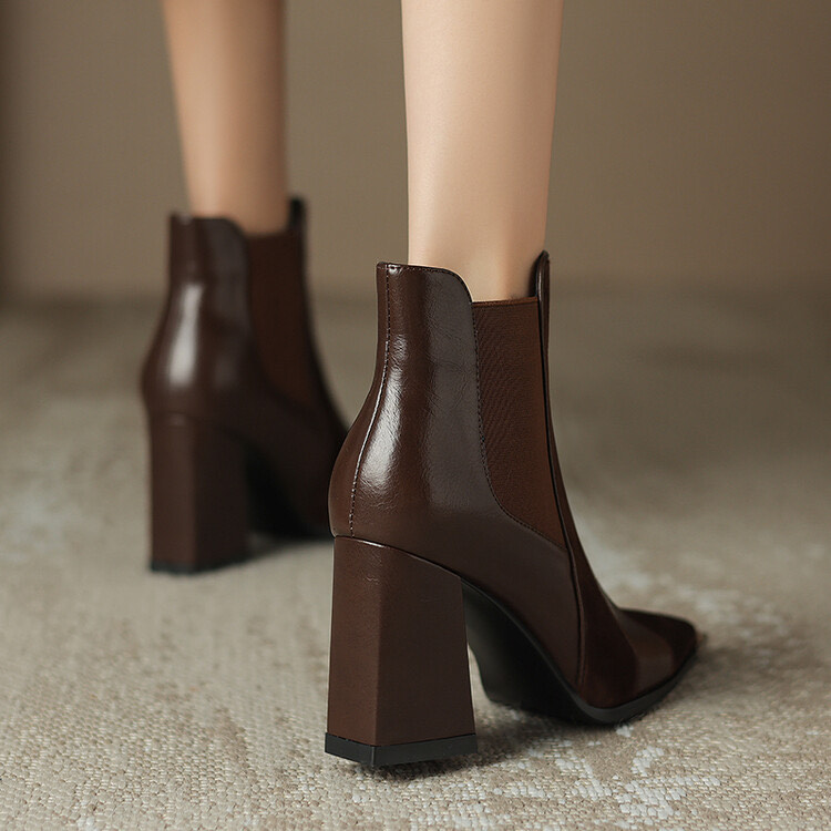Pointed-Toe Boots