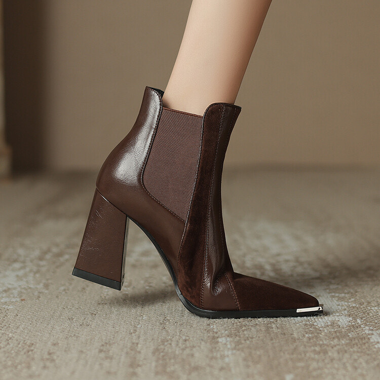 Pointed-Toe Boots