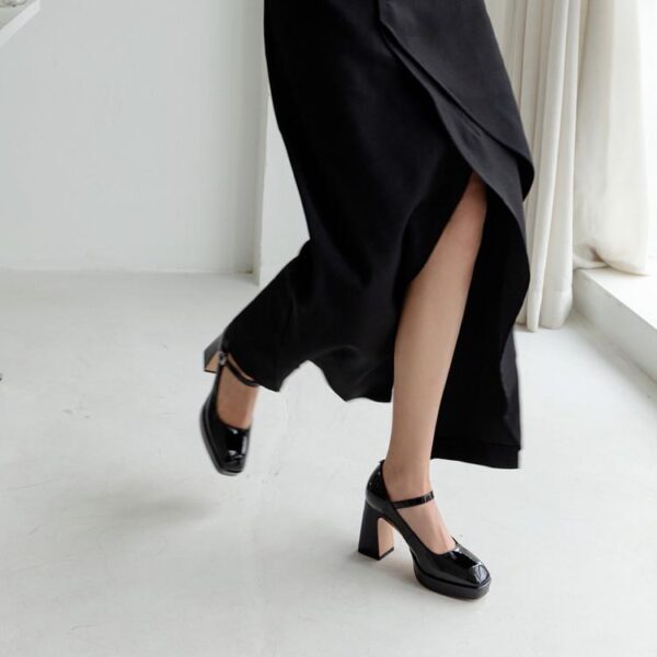 Scarlett' Pumps - Image 4