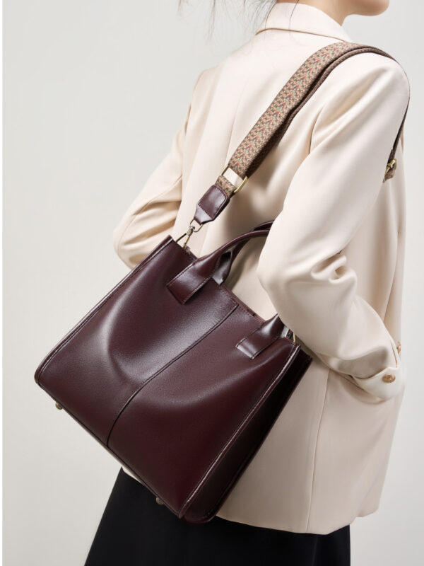 'VersaStyle' Bag - Image 3