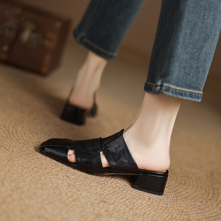 Black Leather Mule