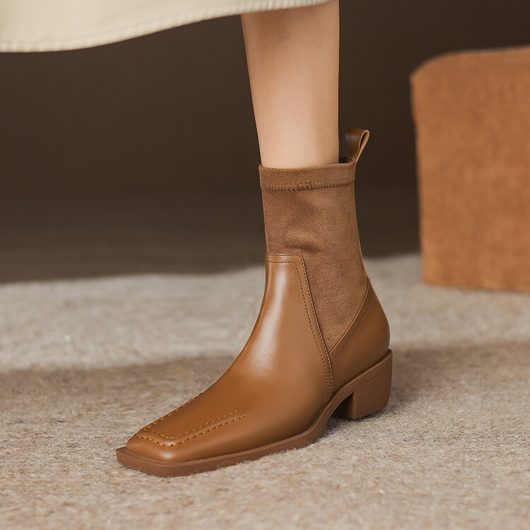 Square-toe Boots