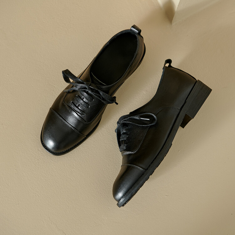 Lace-up loafers
