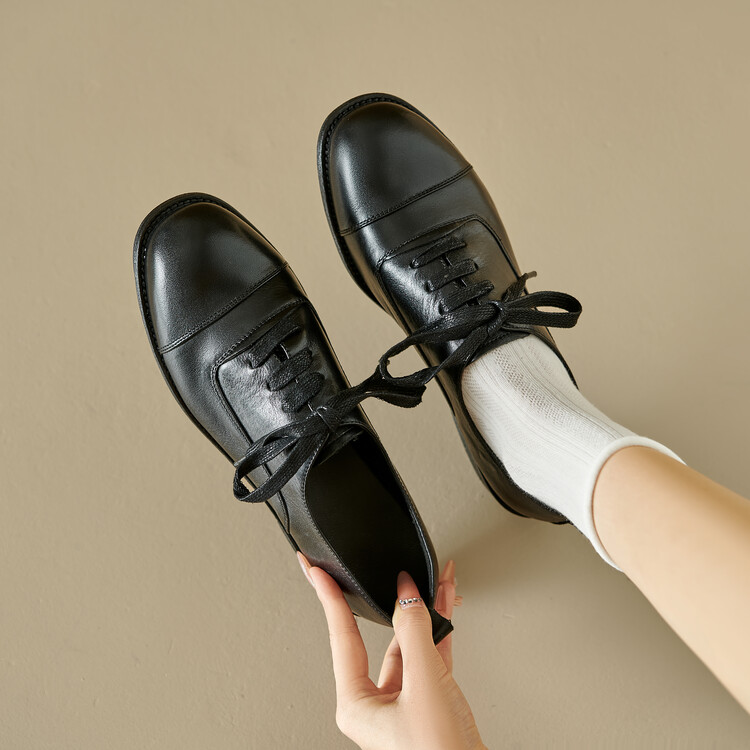 Lace-up loafers
