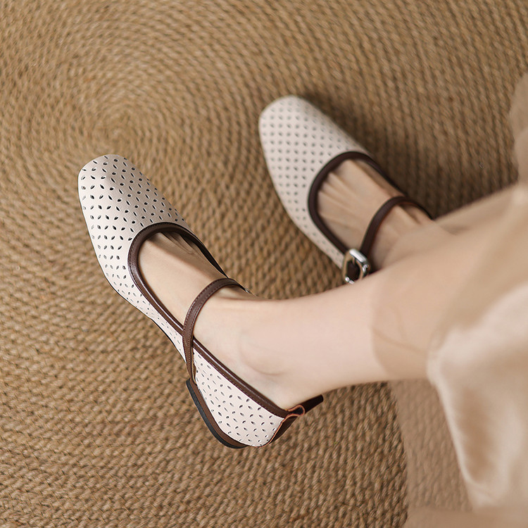 White & Brown Flats