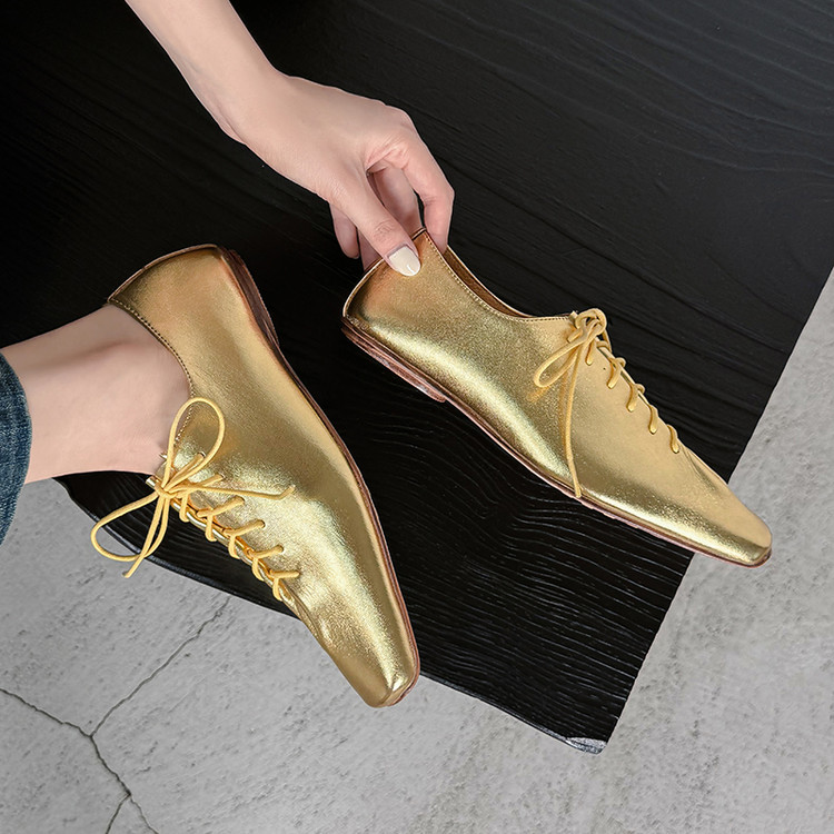 Lace-up Flats