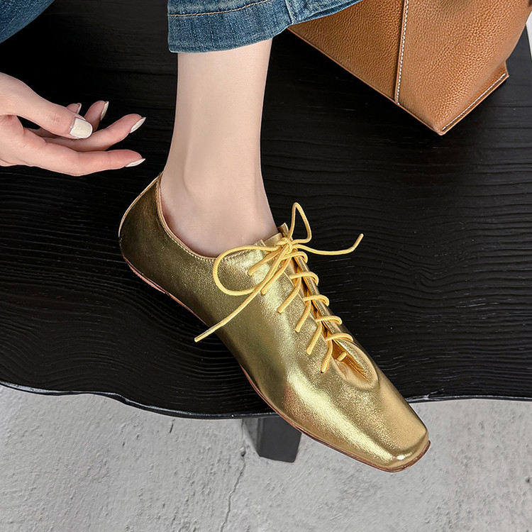 Lace-up Flats