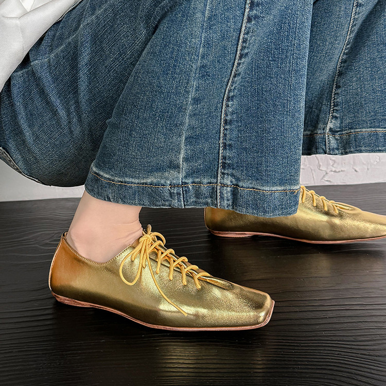 Lace-up Flats