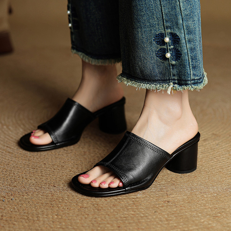 Black Round Heel Mules