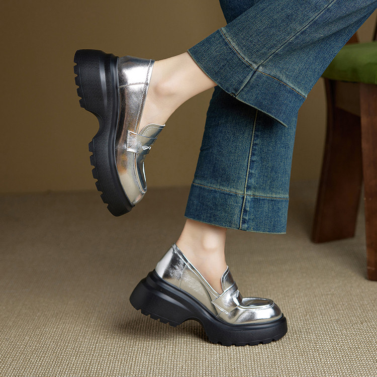 Silver Platforms