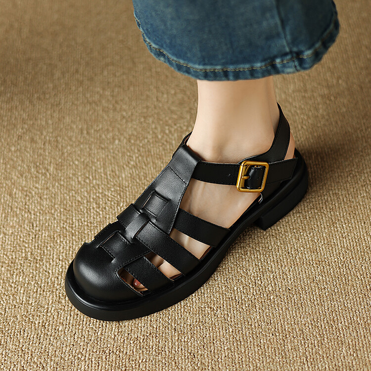 Black Fisherman Sandals