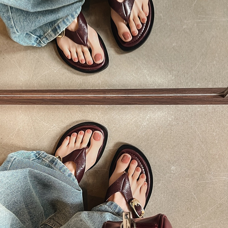 Wine-red Sandals