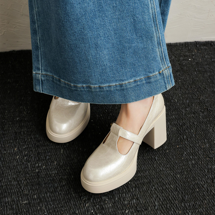 Beige Round-toe platform
