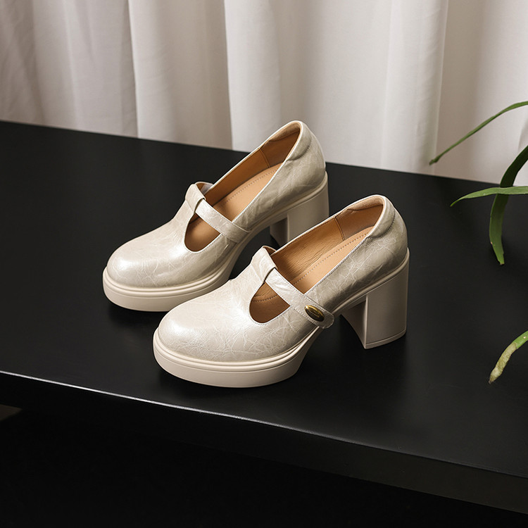 Beige Round-toe platform