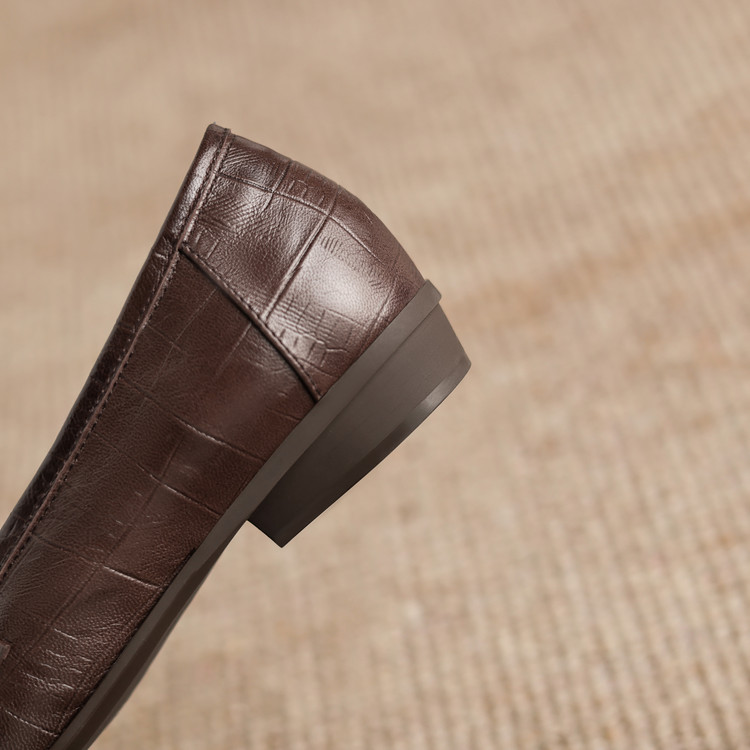 Pointed-toe Classic Loafers