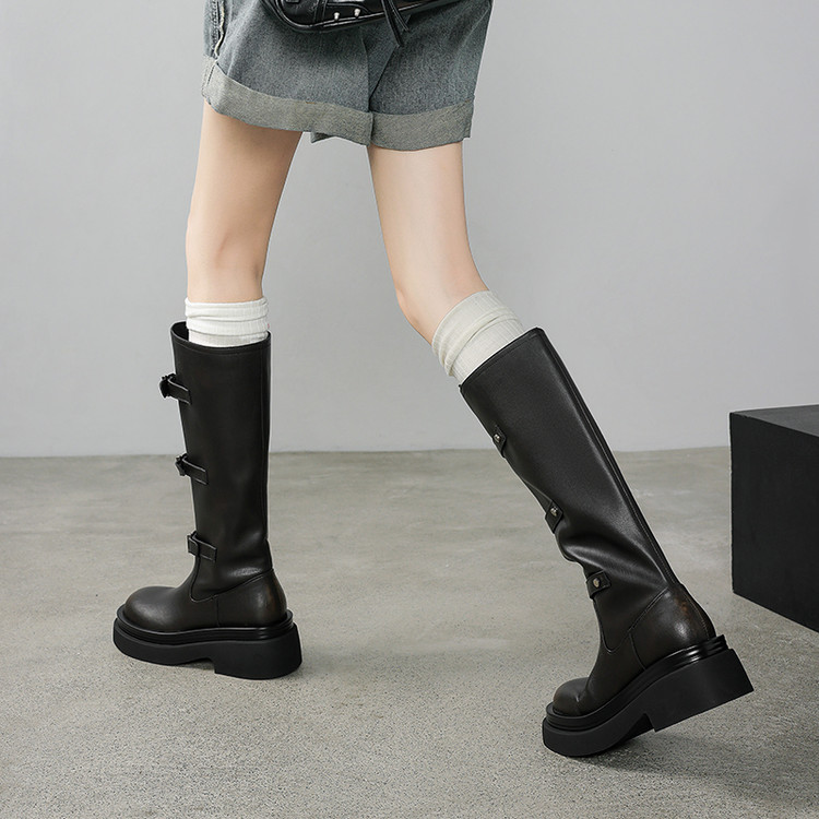 Black High-knee boots