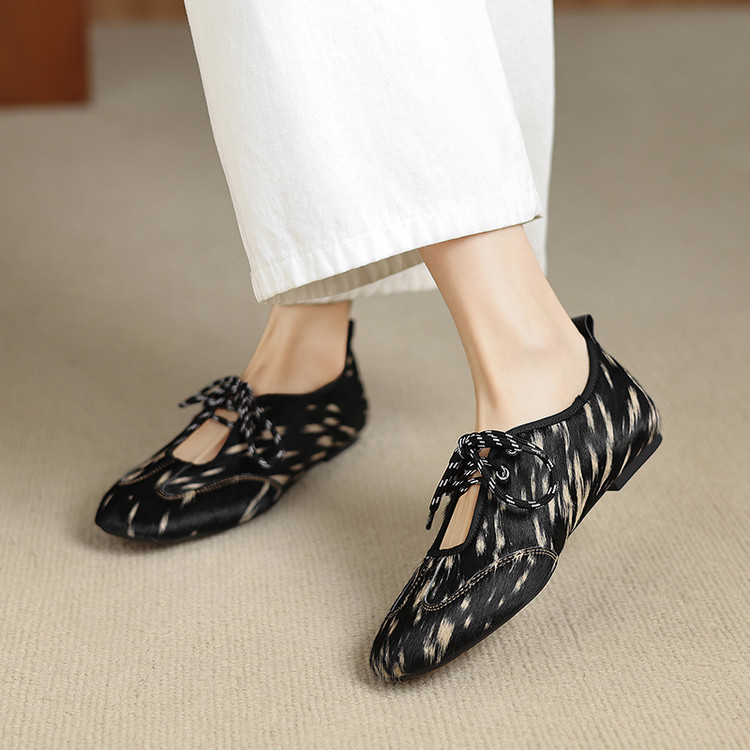 Black Horsehair Flats
