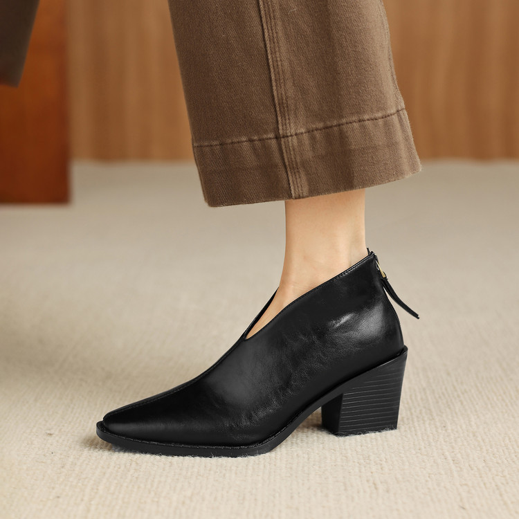 Block heel Ankle Boots