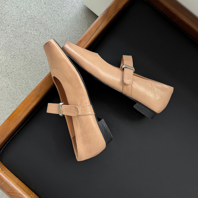 Square-toe Mary Janes